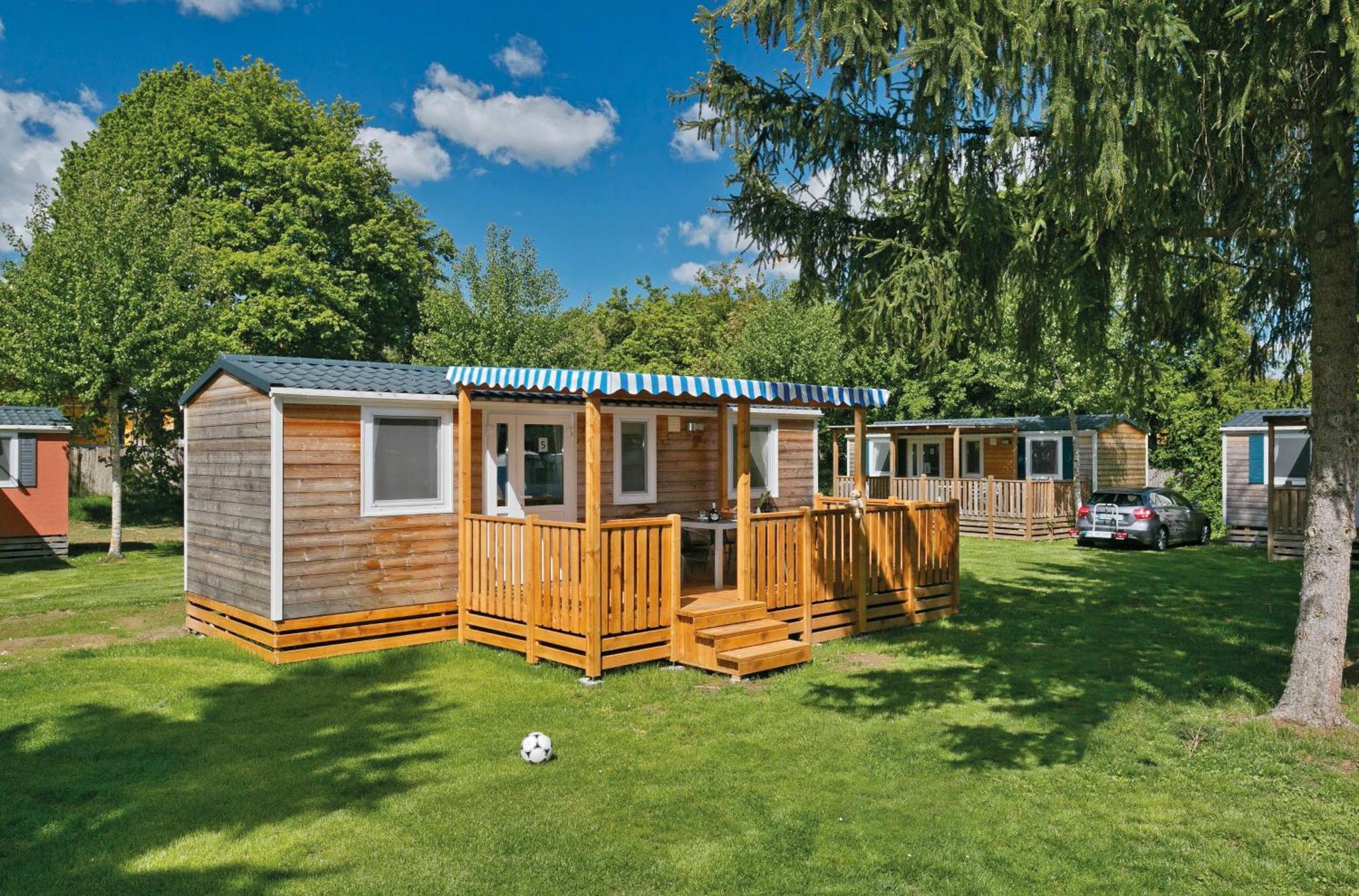 Knaus Campingpark Frickenhausen フリッケンハウゼン・アム・マイン エクステリア 写真